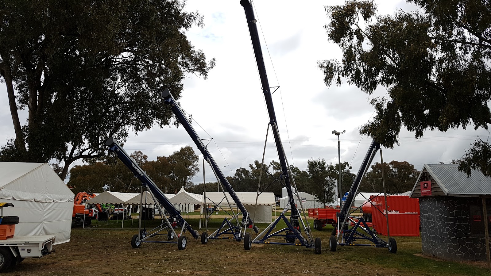 Ice delivery in Henty